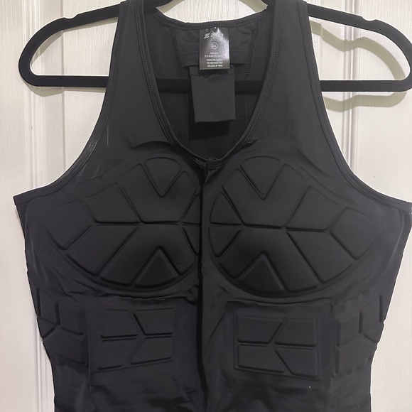 Zeni Z1 Black Padded Sports Vest - Picture 1 of 2
